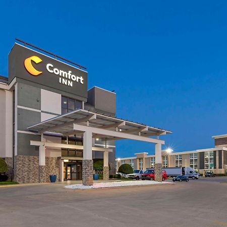 Comfort Inn Dallas North Love Field Airport Buitenkant foto