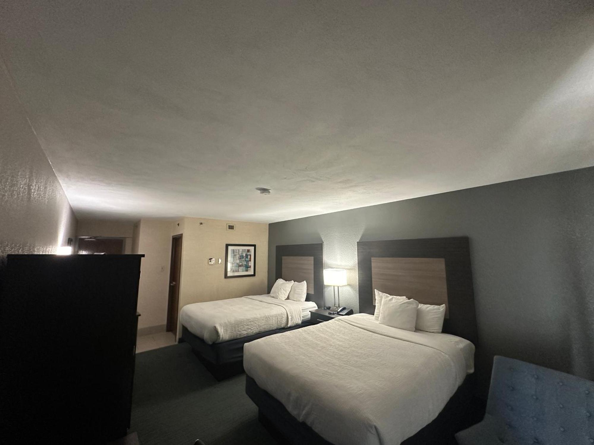 Comfort Inn Dallas North Love Field Airport Buitenkant foto